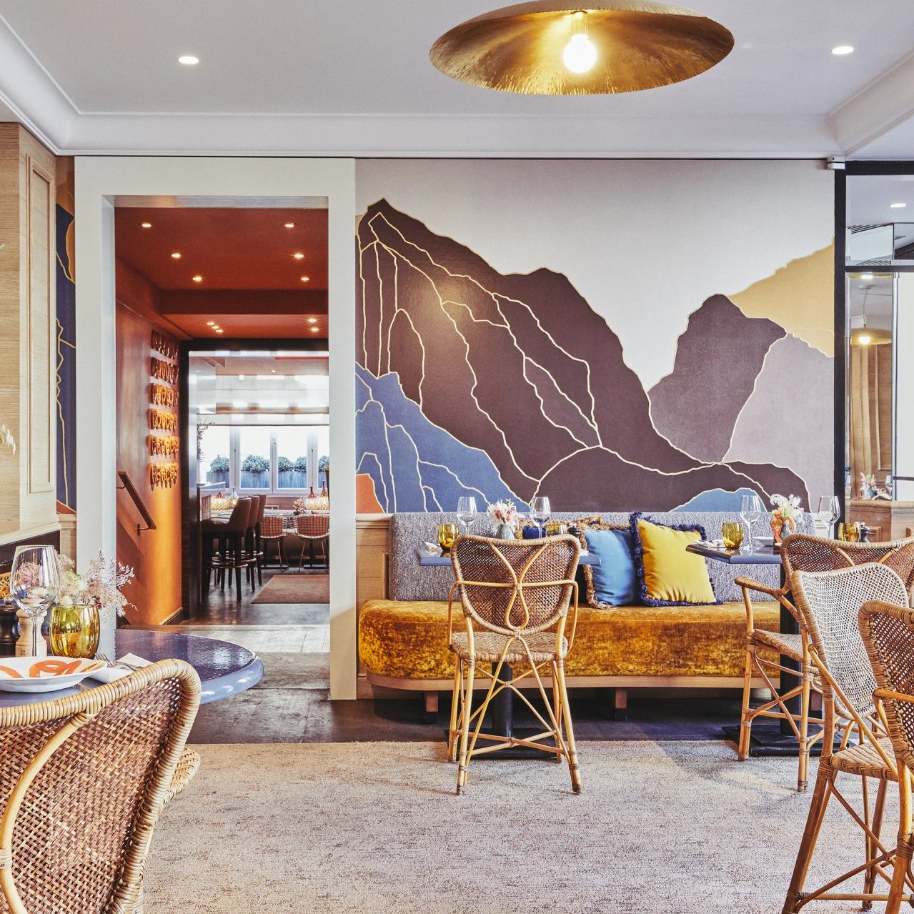 Dining or bar setting at Grand Hôtel du Palais Royal.