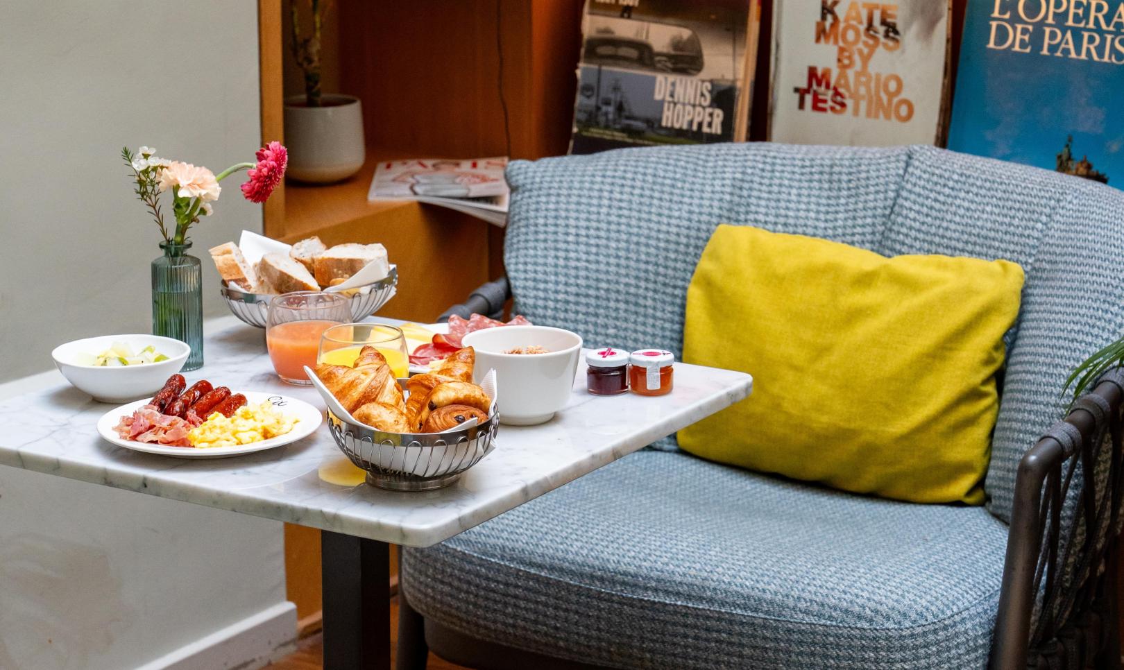Dining or bar setting at Le Six.