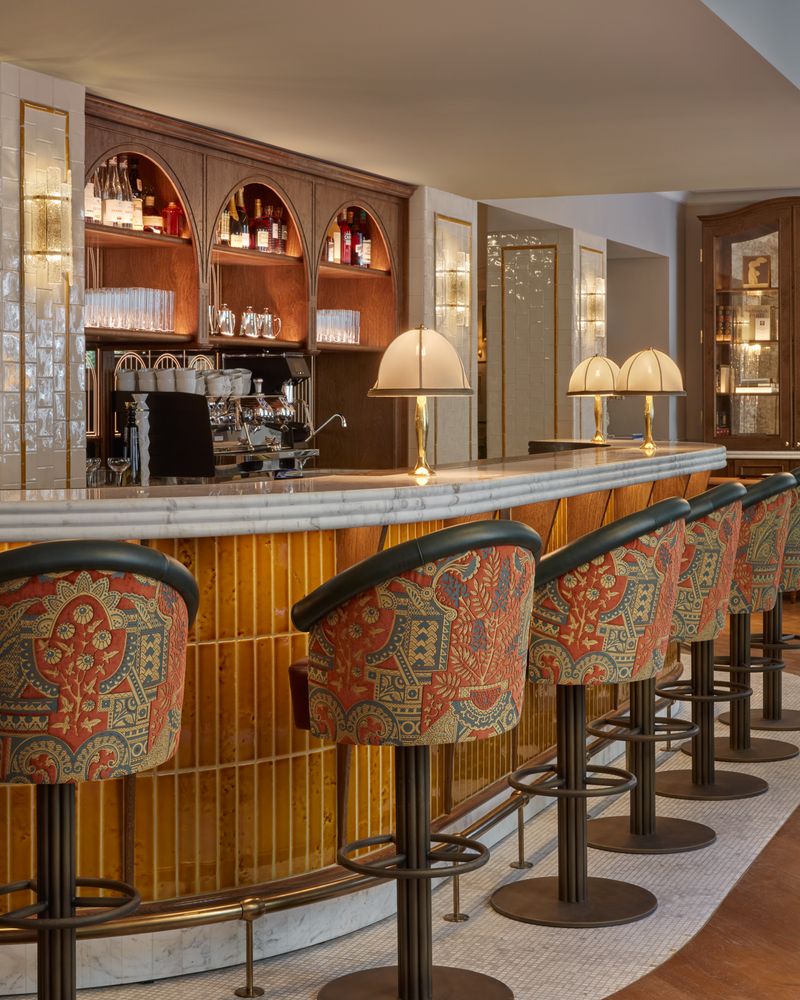 Dining or bar setting at Miiro Le Grand Hôtel Cayré.