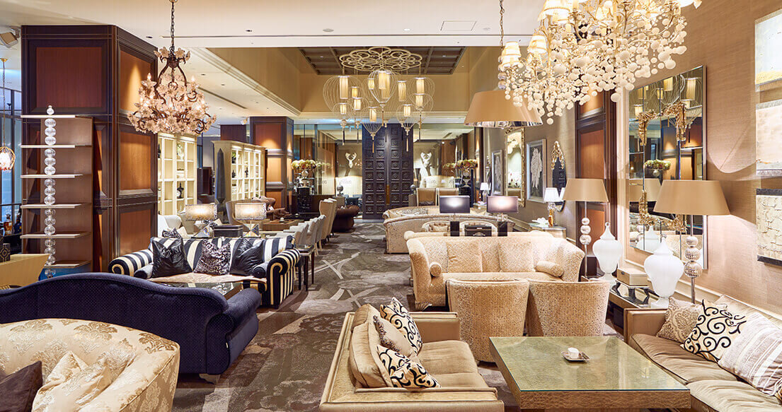 Dining or bar setting at InterContinental Tokyo Bay.