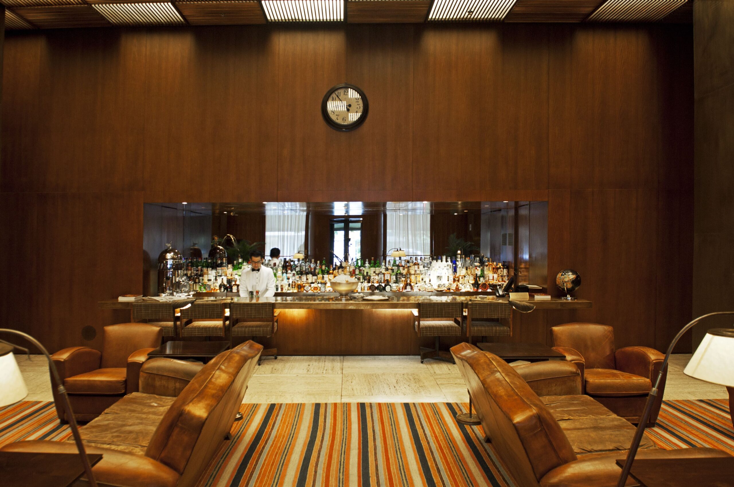 Dining or bar setting at Fasano São Paulo Jardins.