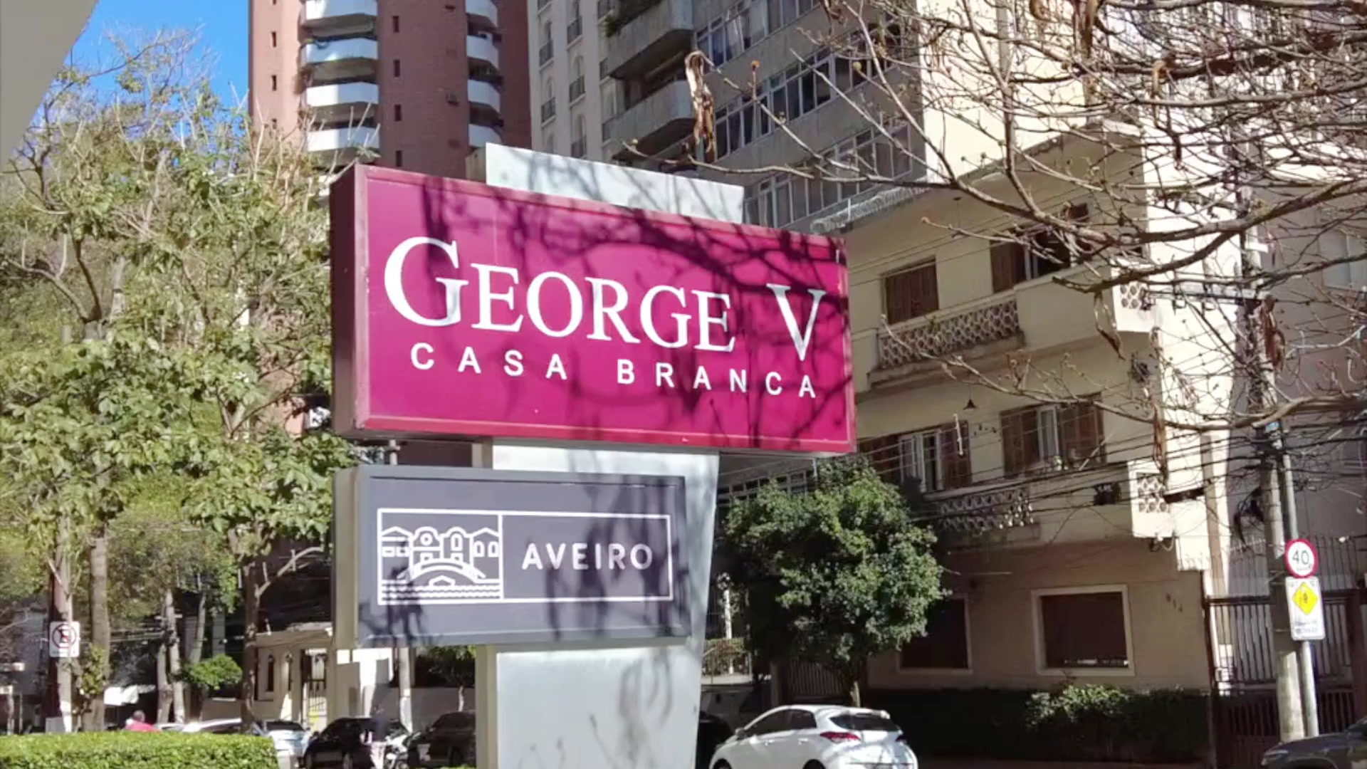 Hotel exterior at George V Casa Branca.
